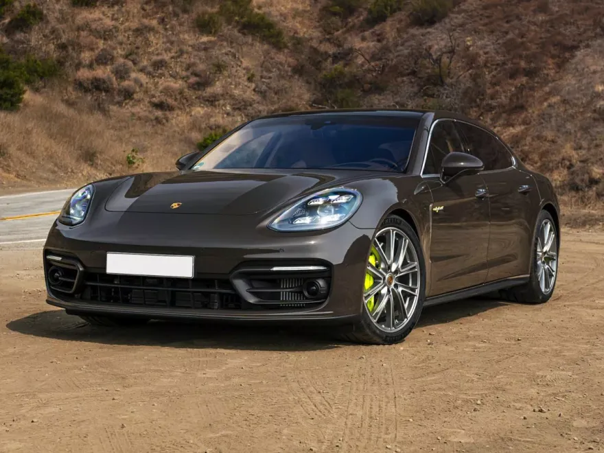 2022 Porsche Panamera E-Hybrid 4S photo 1