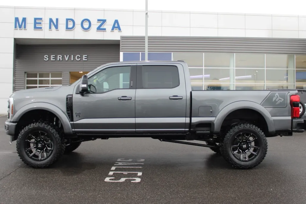 2024 Ford F-250 Lariat photo 1