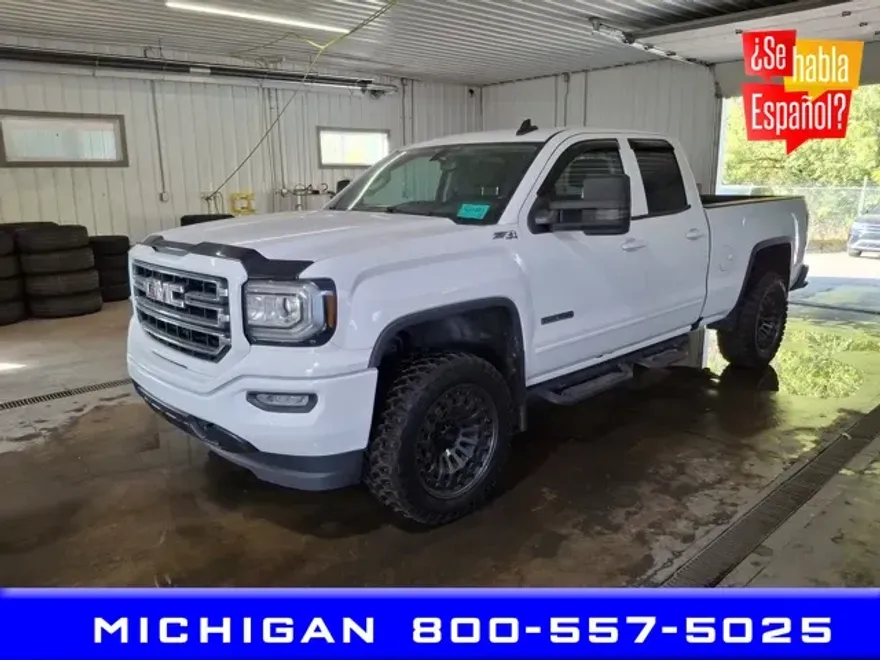 2017 Gmc Sierra 1500 SLE photo 1