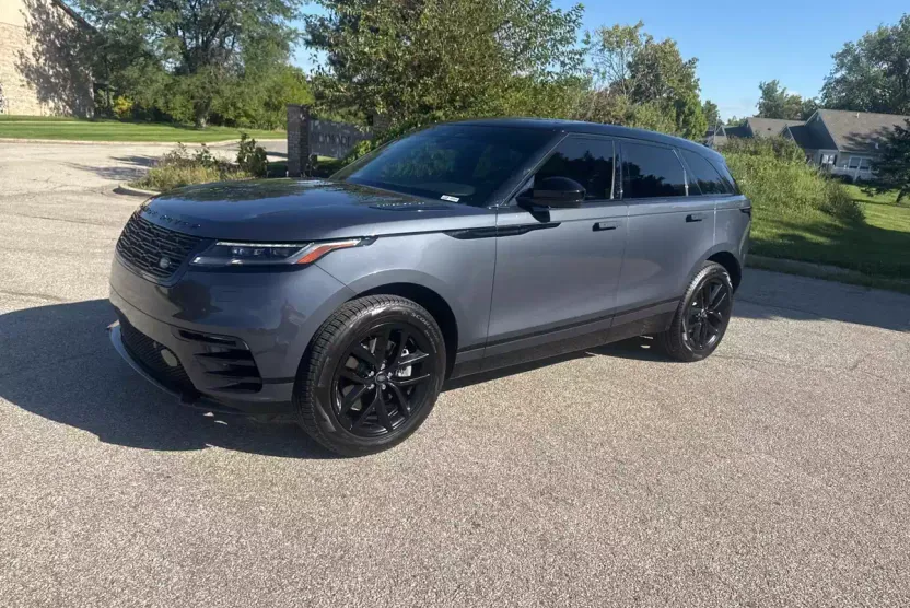 2025 Land Rover Range Rover Velar SE photo 1