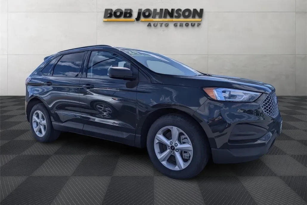 2024 Ford Edge SE photo 1