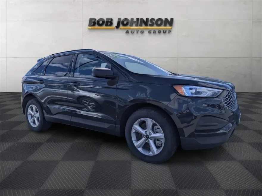 2024 Ford Edge SE photo 1