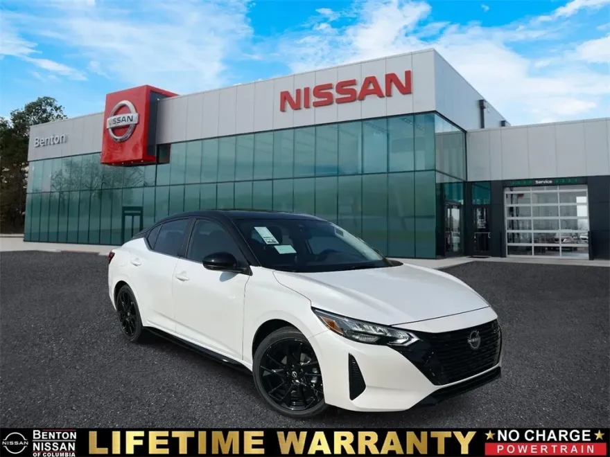 2025 Nissan Sentra SR photo 1