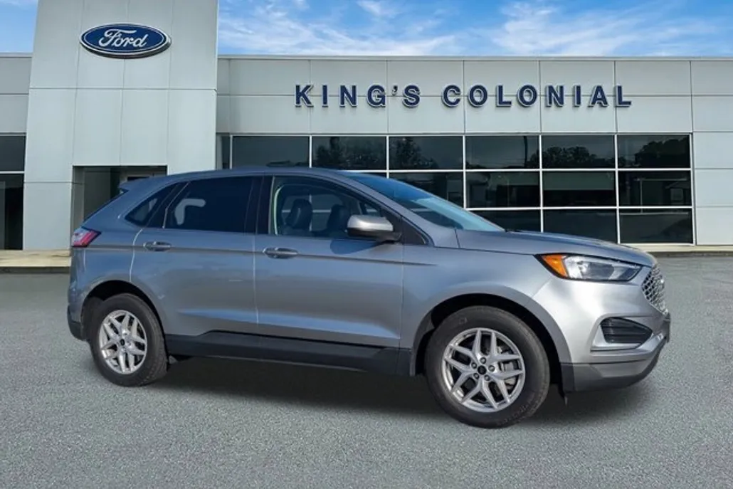 2024 Ford Edge SEL photo 1