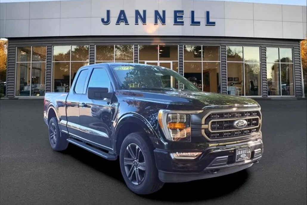 2022 Ford F-150 XLT photo 1