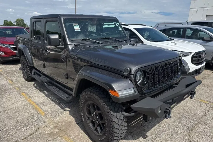 2024 Jeep Gladiator Willys photo 1