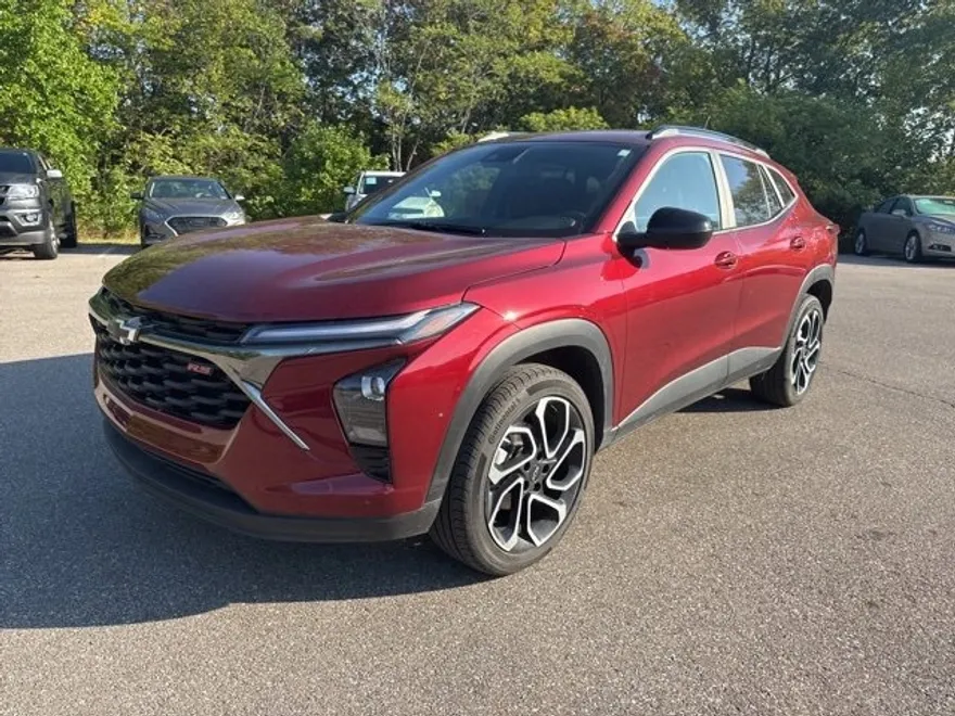 2024 Chevrolet Trax photo 1