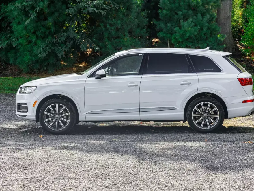 2019 Audi Q7 45 Premium Plus photo 1