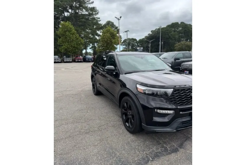 2020 Ford Explorer ST photo 1