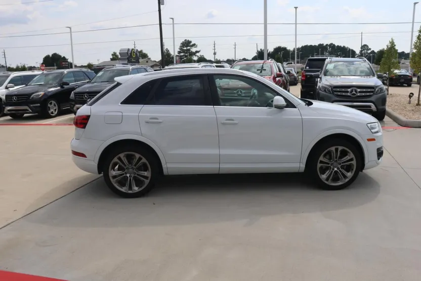 2015 Audi Q3 Premium Plus photo 1