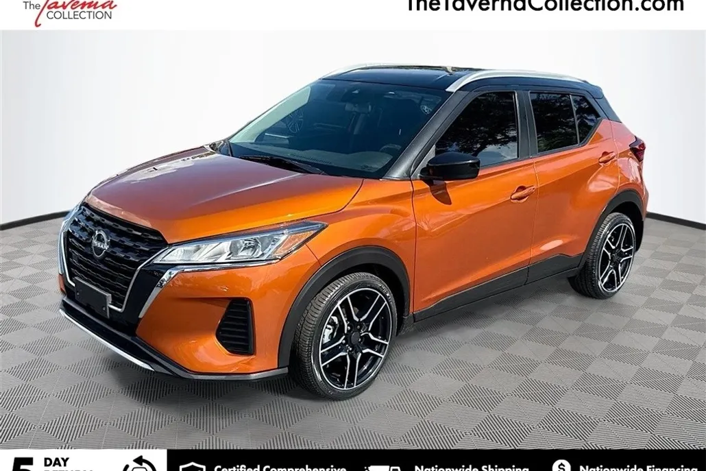 2022 Nissan Kicks SV photo 1