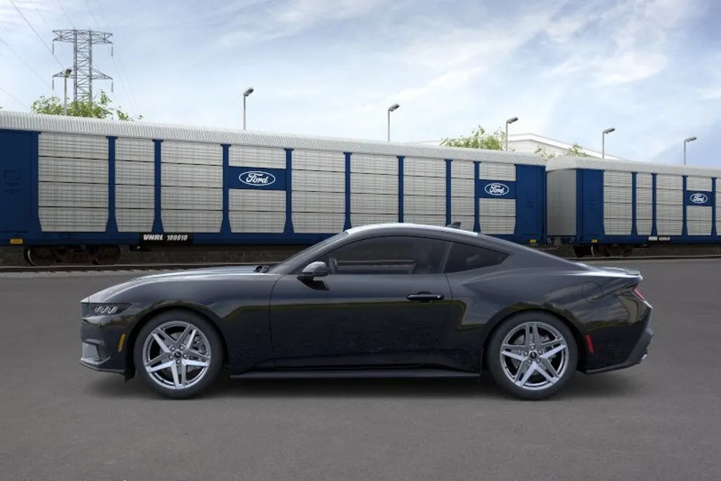 2025 Ford Mustang EcoBoost Premium photo 1