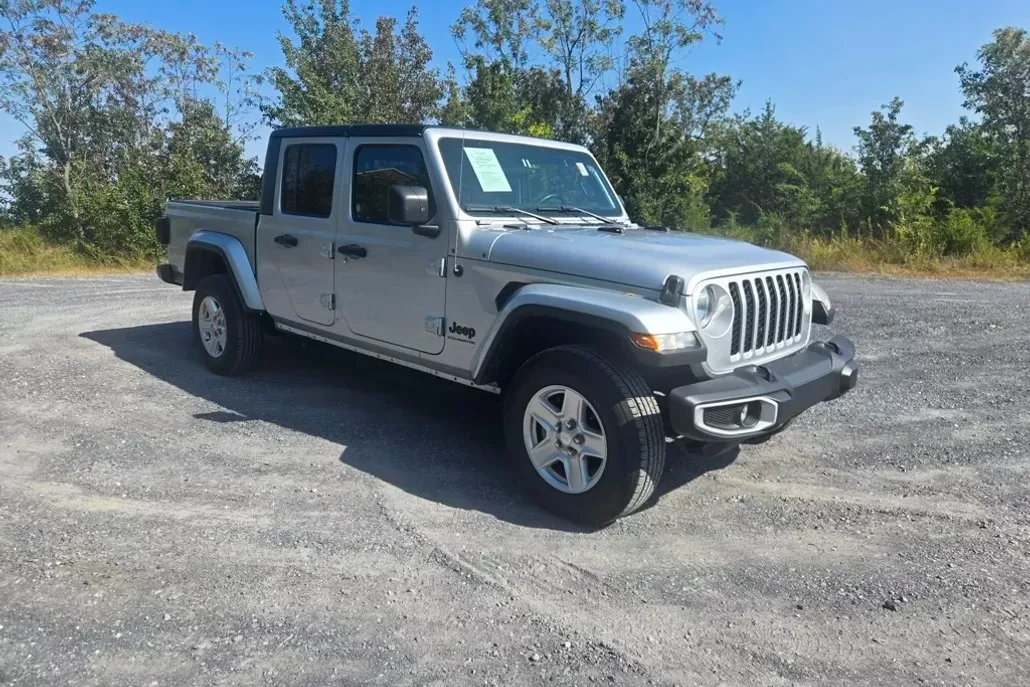 2023 Jeep Gladiator Sport photo 1