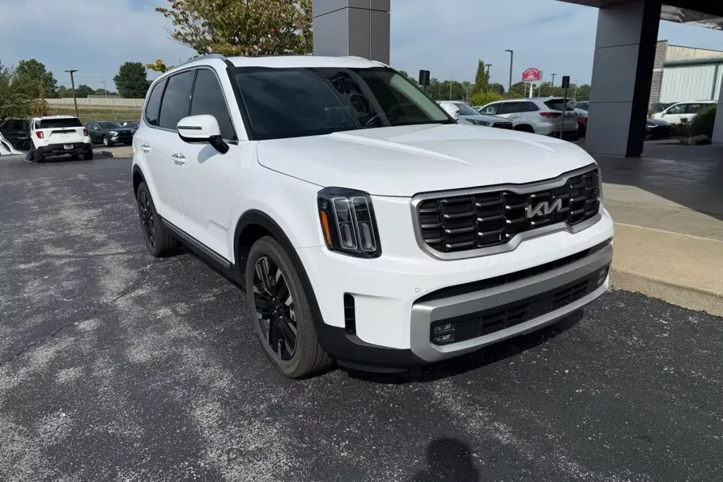 2024 Kia Telluride SX photo 1