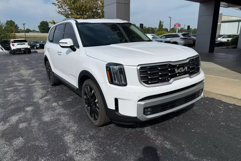 2024 Kia Telluride SX photo 1