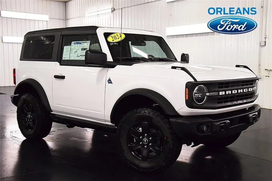 2024 Ford Bronco Black Diamond photo 1