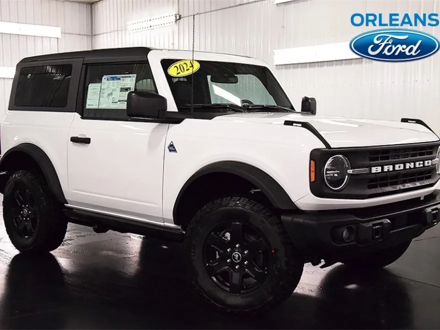 2024 Ford Bronco Black Diamond photo 1