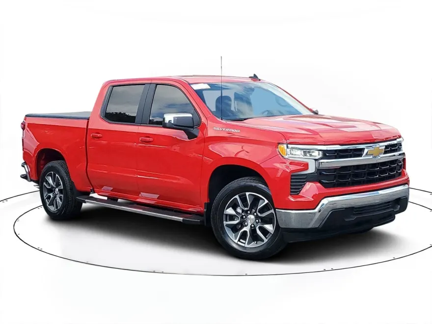 2025 Chevrolet Silverado 1500 LT photo 1