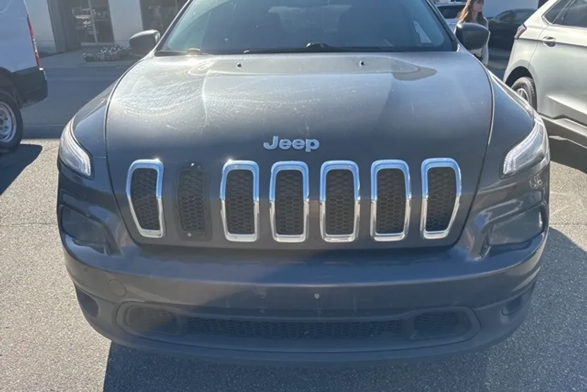 2015 Jeep Cherokee Latitude photo 1