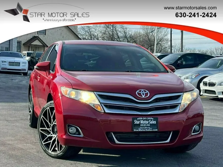 2013 Toyota Venza LE photo 1