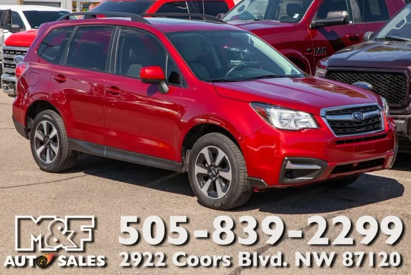 2017 Subaru Forester 2.5i Premium photo 1