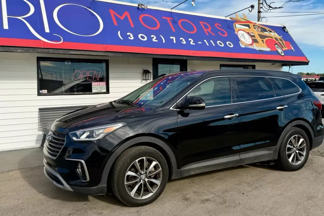2017 Hyundai Santa Fe SE Sport photo 1