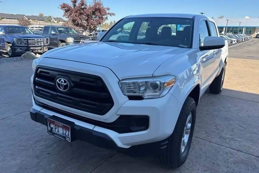 2017 Toyota Tacoma SR5 Sport TRD Pro photo 1