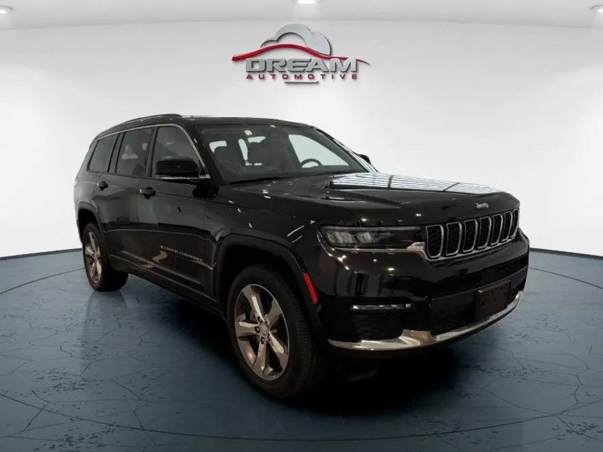 2022 Jeep Grand Cherokee Limited photo 1