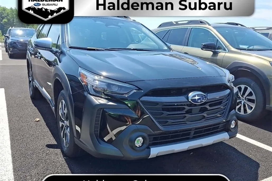 2025 Subaru Outback Touring XT photo 1