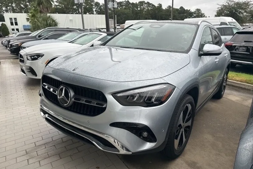 2025 Mercedes Benz GLA 250 photo 1
