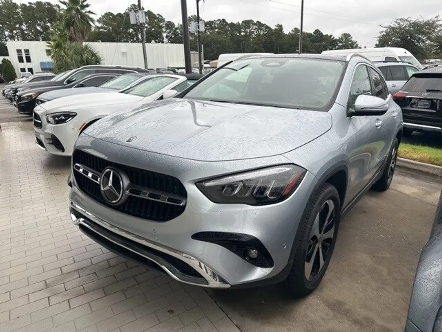 2025 Mercedes Benz GLA 250 photo 1