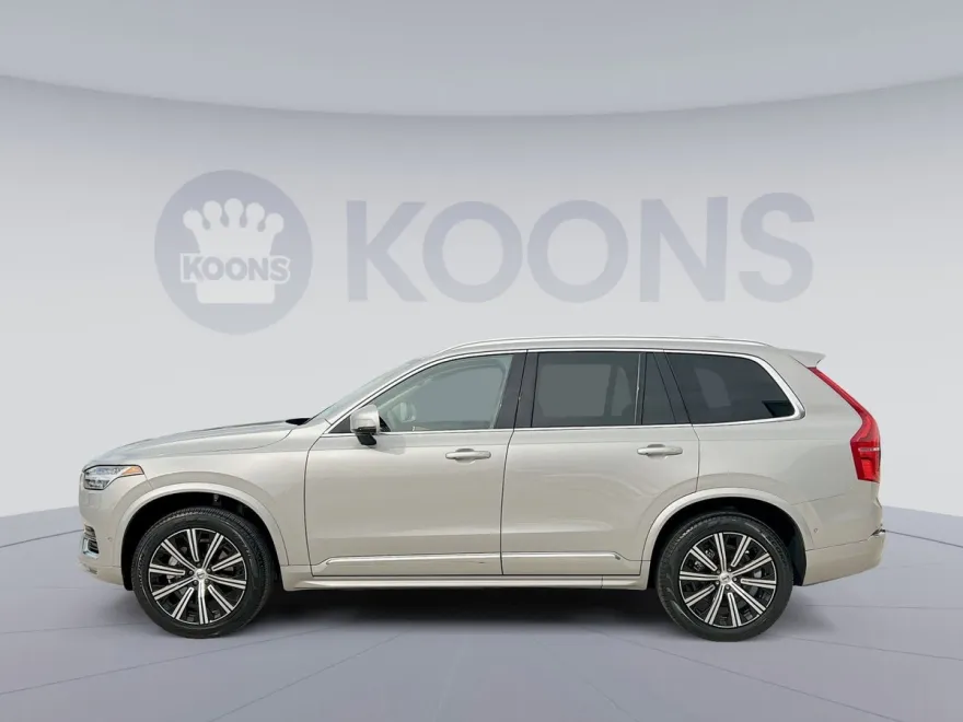 2025 Volvo XC90 Plus photo 1