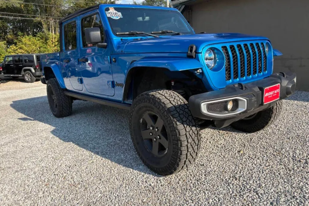 2022 Jeep Gladiator Altitude photo 1