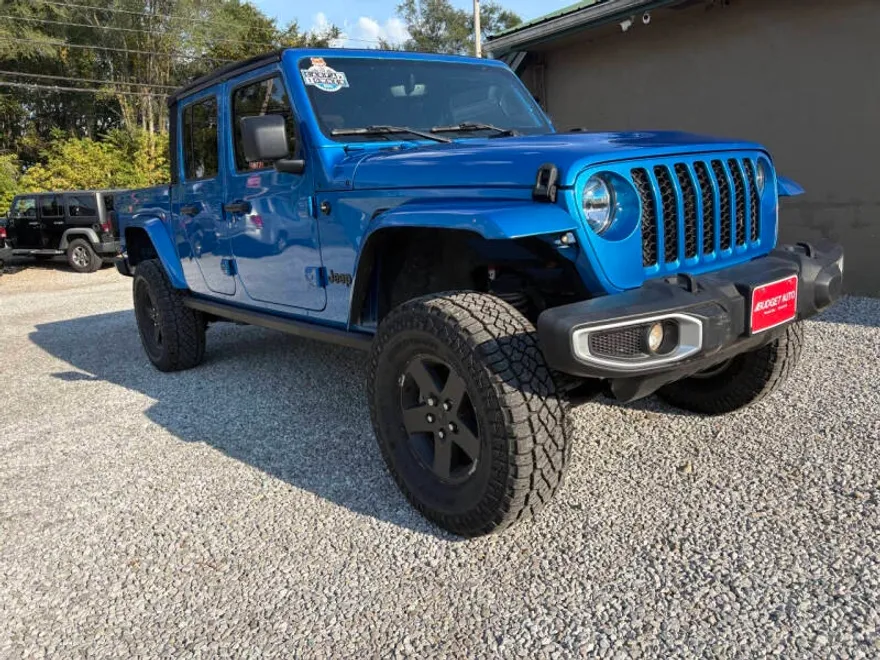 2022 Jeep Gladiator Altitude photo 1
