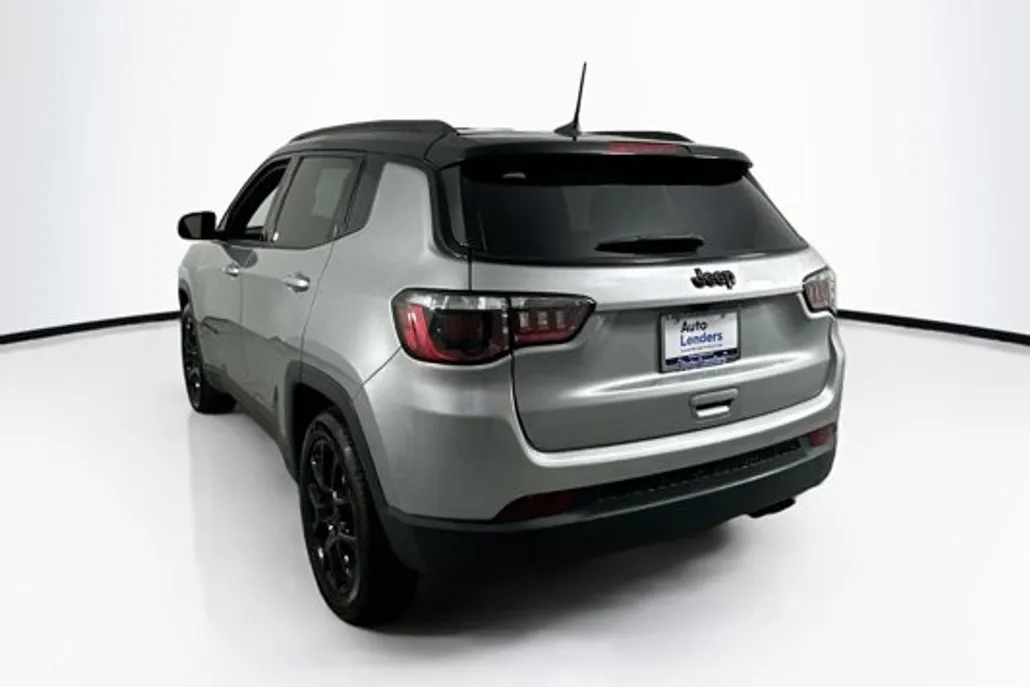 2022 Jeep Compass Altitude photo 1
