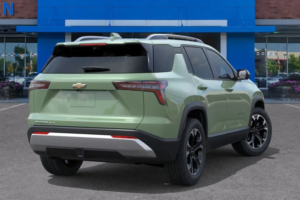 2025 Chevrolet Equinox LT photo 1