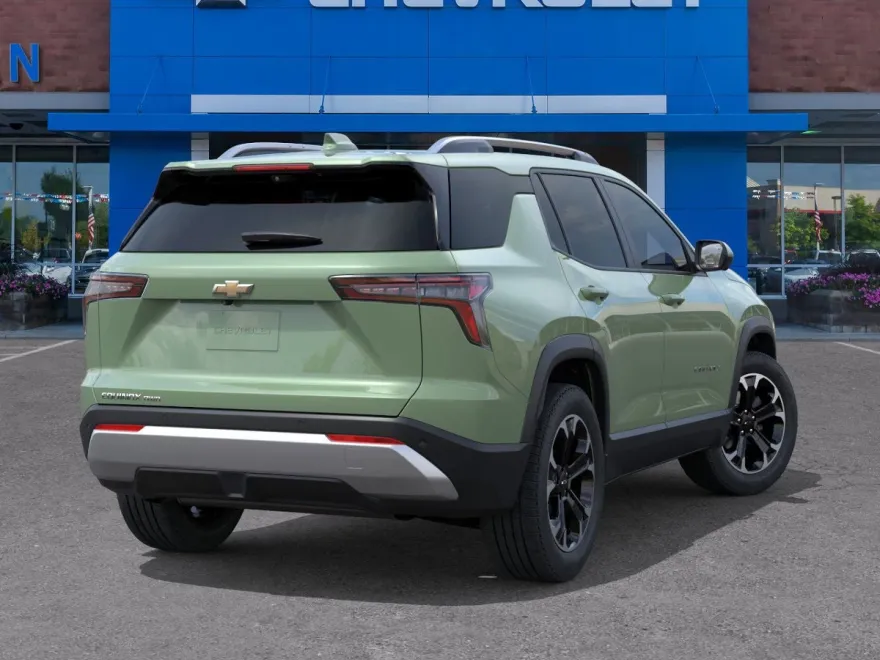 2025 Chevrolet Equinox LT photo 1