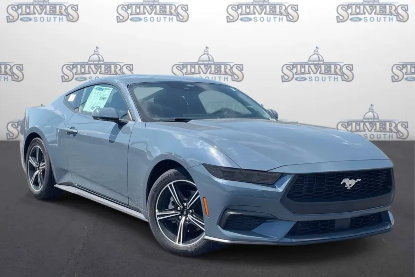2025 Ford Mustang EcoBoost photo 1