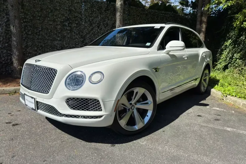 2020 Bentley Bentayga V8 photo 1