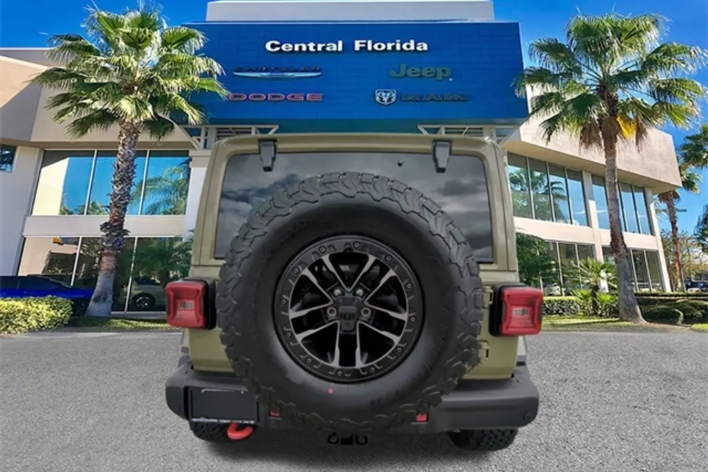 2025 Jeep Wrangler Rubicon X photo 1