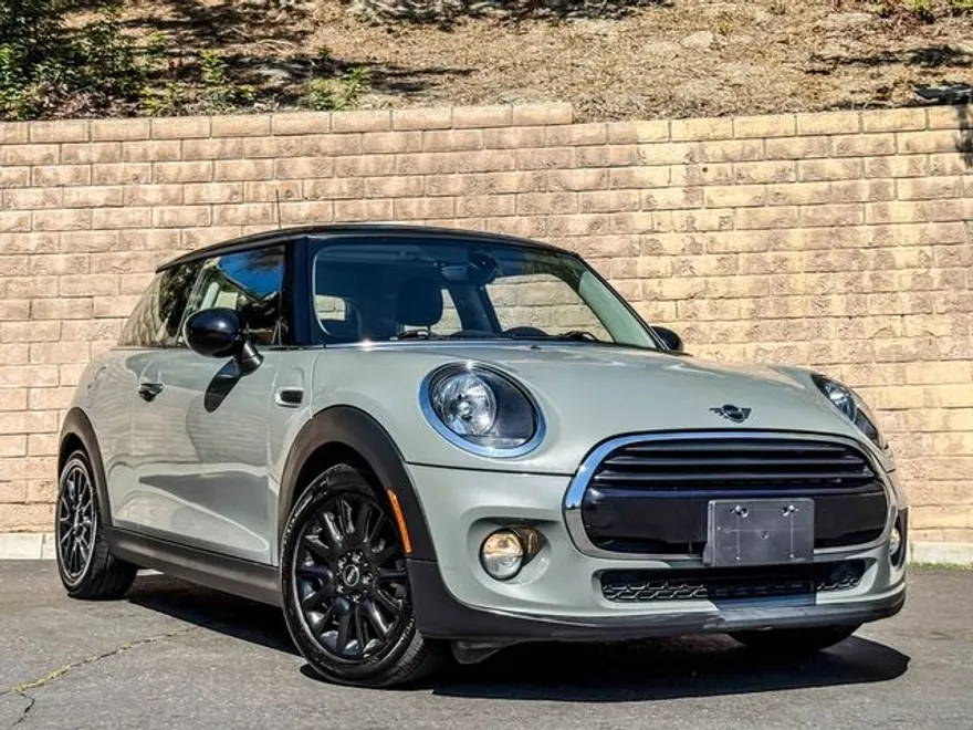 2019 Mini Cooper Hardtop photo 1