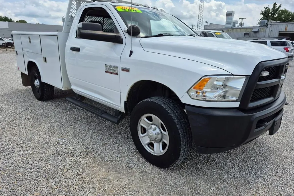 2018 Ram 3500 Tradesman SLT photo 1