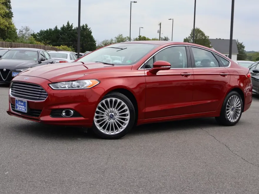 2013 Ford Fusion Titanium photo 1