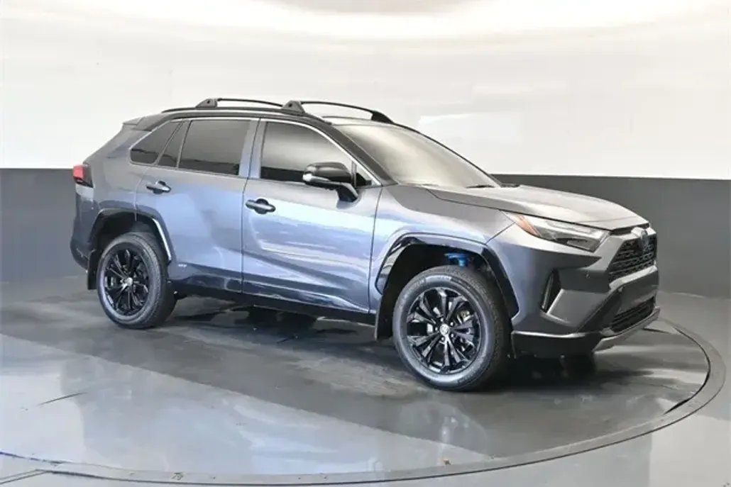 2024 Toyota RAV4 Hybrid XSE photo 1