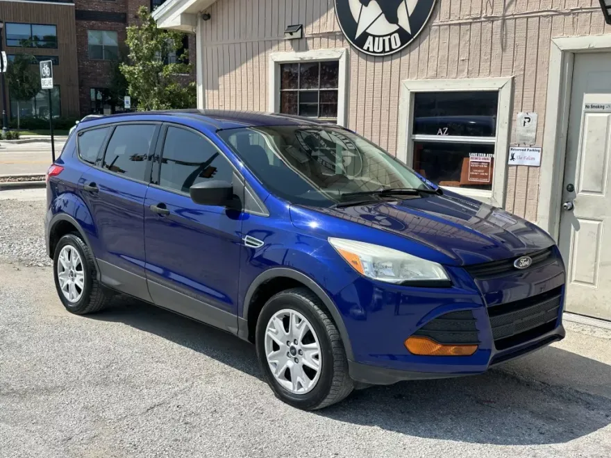 2013 Ford Escape S photo 1