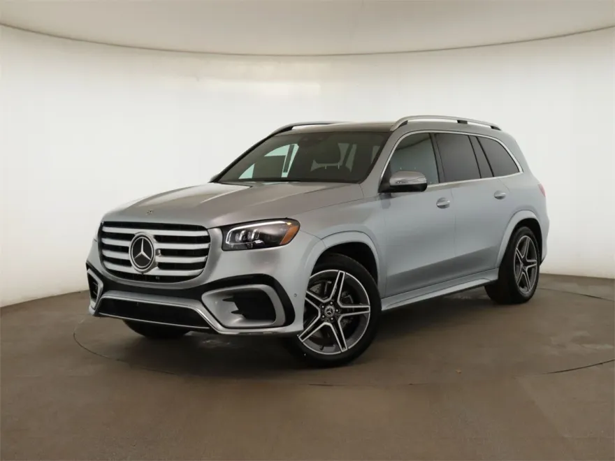 2025 Mercedes Benz GLS 450 4MATIC photo 1