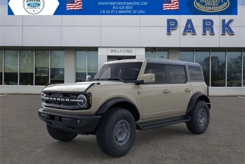 2025 Ford Bronco Outer Banks photo 1