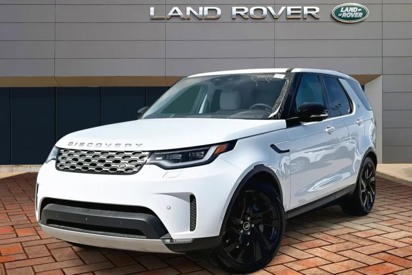 2025 Land Rover Discovery S photo 1