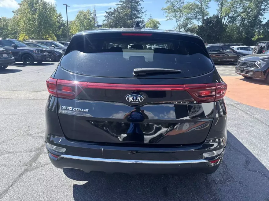 2022 Kia Sportage LX photo 1