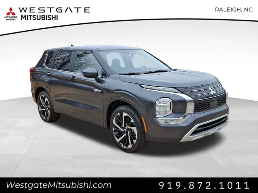 2025 Mitsubishi Outlander PHEV SE photo 1